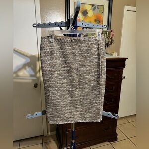 Chic Tweed Pencil Skirt